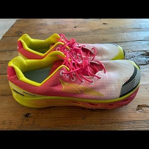 Women’s Altra Impulse running shoe size 9.5